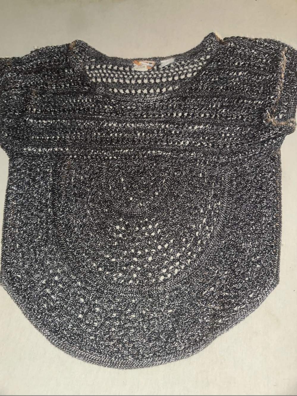 Womens Size S Mudd Open-Knit Short Sleeve Sweater Top - Black and White